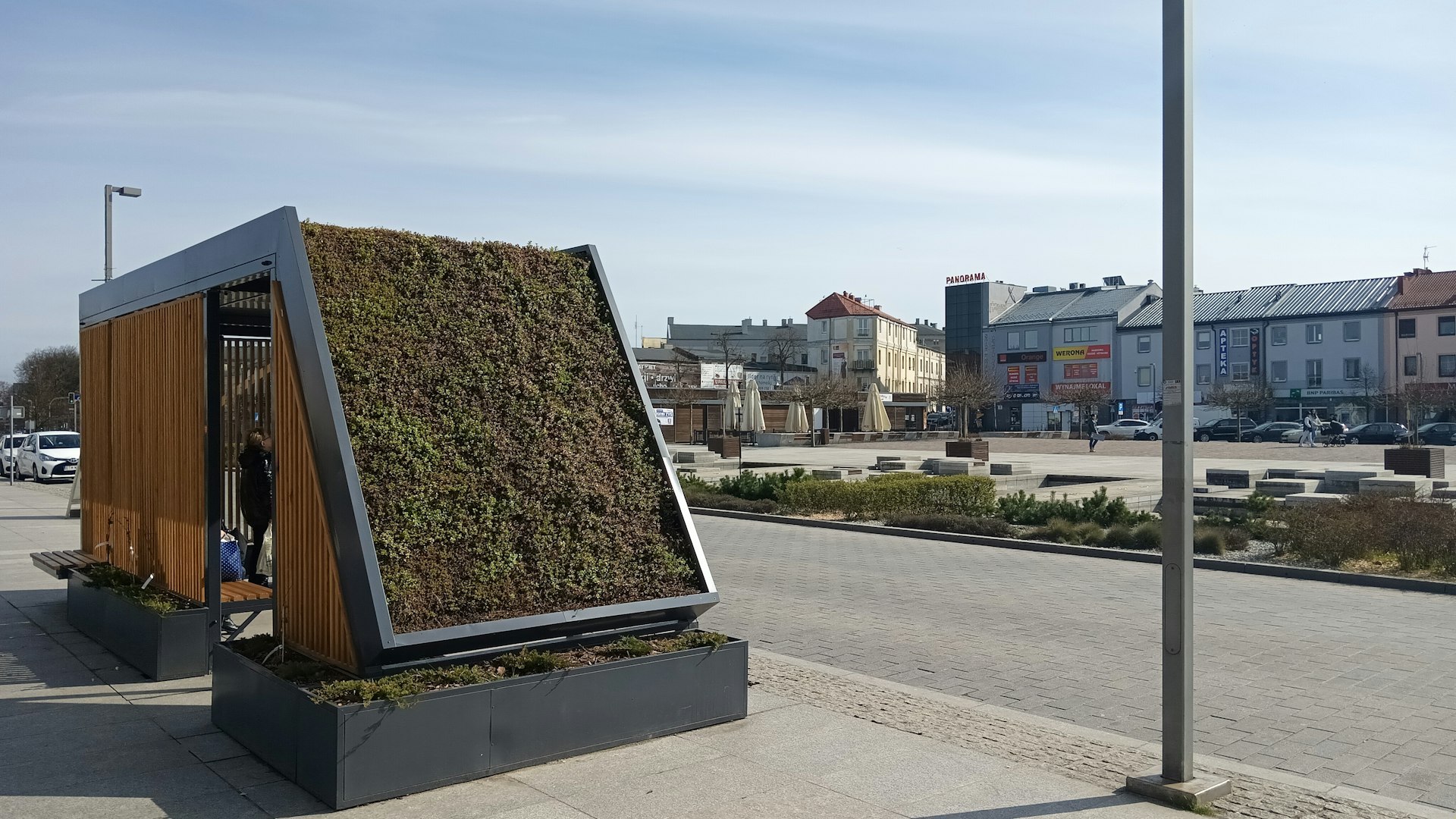 Building Greener Cities: Practical Strategies for Integrating Renewable Energy into Urban Planning
